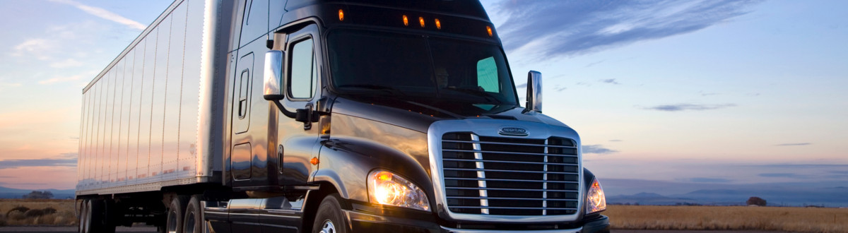 Freightliner trucks for sale in Mid-States Truck Leasing Co., Palatine, Illinois