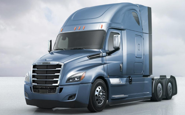 Freightliner truck for sale in Mid-States Truck Leasing Co., Palatine, Illinois